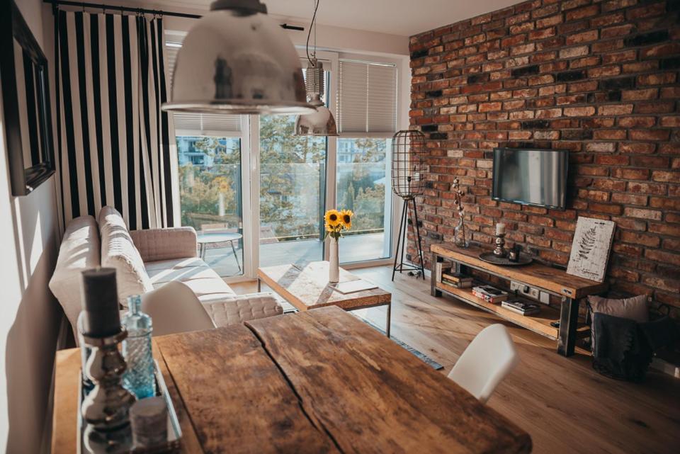 Loft Apartment *