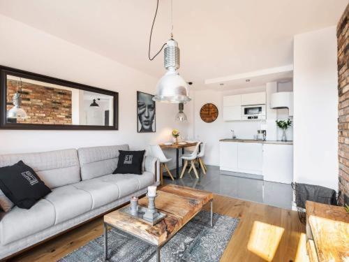 Loft Apartment *